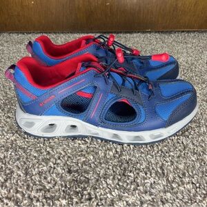 Columbia Techlite Water Shoe Blue and Red Size 4